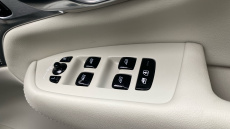 Volvo XC90 2.0 T8 PHEV Ultra Dark 5dr AWD Geartronic Estate